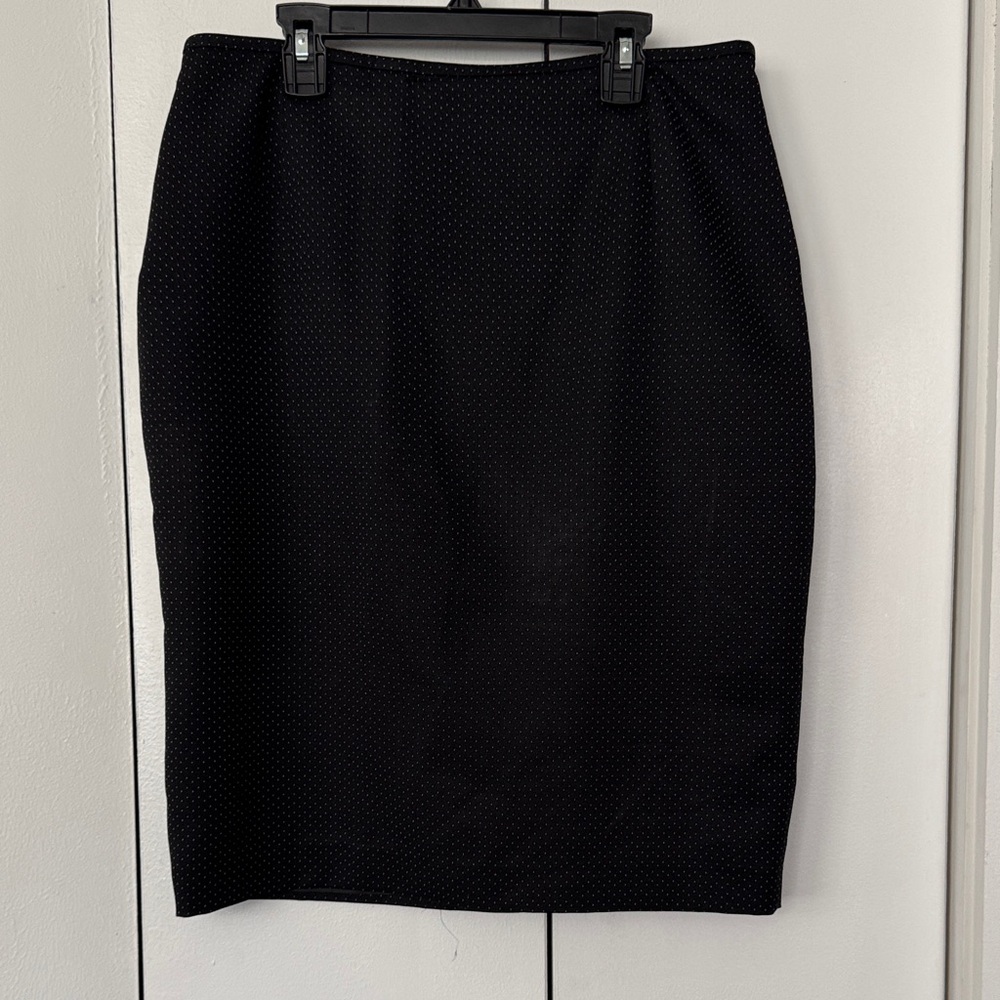Chic Black Pencil Skirt for Women